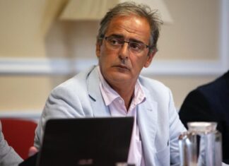 Governo dos Açores cumpre na íntegra processo de regularização dos trabalhadores na Administração Pública DR/PS