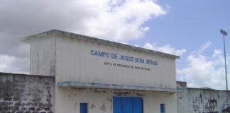 Rabo de Peixe ‘desespera’ por campo de futebol há mais de quatro anos