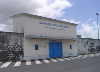 Rabo de Peixe ‘desespera’ por campo de futebol há mais de quatro anos
