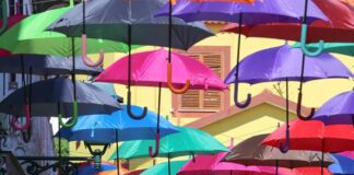 Instalação enche Travessa da Misericórdia de cores – Iniciativa da AJIFA estará patente até final de agosto DR/CMH