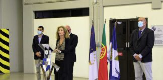 Governo dos Açores entrega nova ambulância de socorro aos Bombeiros da Praia da Vitória DR/GACS