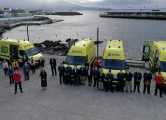 Secretária Regional da Saúde entrega sete ambulâncias de socorro aos Bombeiros de São Miguel DR/GACS