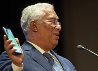 Costa diz que instalar aplicação ‘Stayaway Covid’ é um “dever cívico”