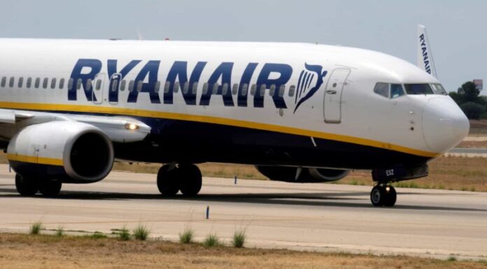 Ryanair reforça, em articulação com o Governo Regional, ligações entre Reino Unido e os Açores