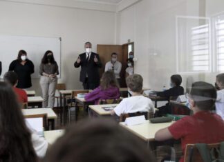 Presidente do Governo dos Açores valoriza esforço feito para retoma de aulas