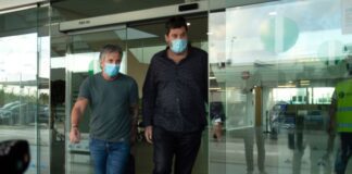Pai de Lionel Messi chegou a Barcelona para negociar desvinculação do filho
