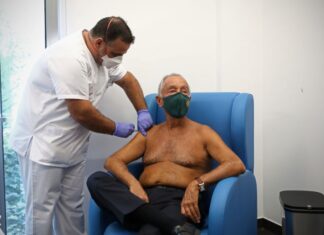 Presidente da República vacina-se contra a gripe para “dar o exemplo”