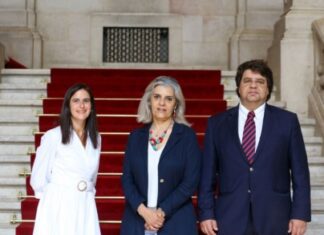 Deputados do PS/A congratulam-se com substituição dos cabos submarinos