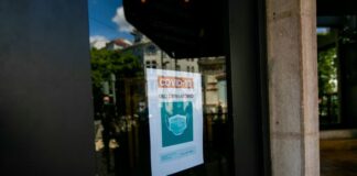 Marcelo promulga uso obrigatório de máscara na rua por 70 dias