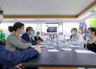 Bolieiro compromete-se a integrar nos quadros professores contratados sucessivamente DR/PSD