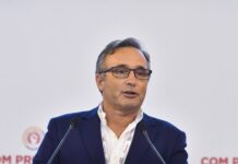 “PSD está incomodado com o facto do OE ser bom para os Açores”, critica Vítor Fraga