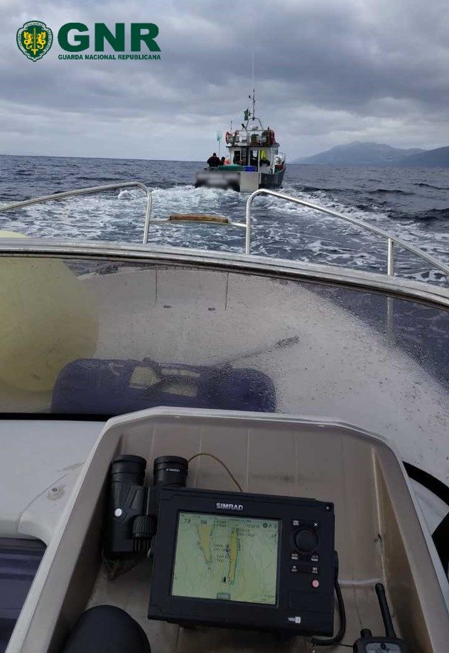 DR/GNR Açores GNR Açores - Apreensão de pescado