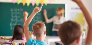 Secretária Regional da Educação reúne-se com sindicatos dos professores DR
