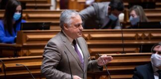 Rede 5G. Paulo Moniz confronta Ministro da Economia com inação do Governo