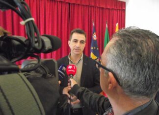 COVID-19 – PSD/Faial apela à instalação do laboratório e à realização de testes interilhas DR/PSD