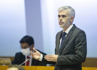 PS/Açores aprova iniciativa para aquisição de 250 mil testes rápidos de despiste à COVID-19 DR/PS