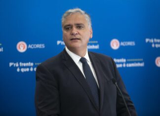 Presidente do PS/Açores defende reforço da testagem e antecipação da vacinação das crianças DR/PS