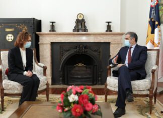 O Presidente do Governo garantiu ontem, em Ponta Delgada, o compromisso de diálogo com a Ordem dos Médicos nos Açores, no âmbito da “formação das políticas públicas com quem é destinatário e ator da prática médica no Serviço Regional de Saúde”. DR/GACS
