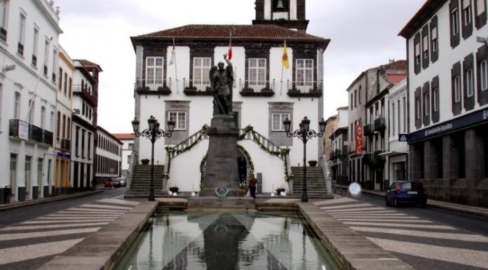 Câmara avança com obras em ruas das freguesias de Santo António e Santa Bárbara num investimento de 435 mil euros DR
