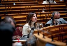 Lara Martinho saudou concessão dos direitos de parentalidade aos trabalhadores portugueses na Base das Lajes DR/PS