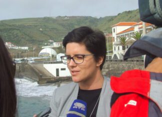Elisa Sousa questiona governo sobre obras do Pavilhão da EBS de Santa Maria DR