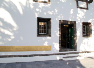 Iniciativa “Biblioteca Porta a Porta” entrega livros ao domicílio DR/CML
