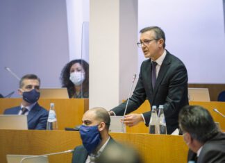 Parlamento aprova protesto contra Governo da República por incumprimento do protocolo com a Universidade dos Açores DR/PSD