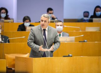PSD/Açores felicita Bolieiro por “defesa acérrima” da Autonomia perante indiferença da República DR