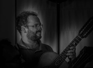 Tiago Toste leva viola açoriana à feira brasileira CONECTA+ DR/Manuel Brito
