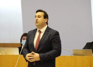 PS quer que Governo explique fim do investimento no curso de programação do Terceira Tech Island DR/PS