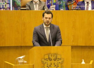 CDS-PP Açores pretende estudar modelos alternativos de transporte de mercadoria DR