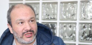 Filipe Fonseca e Victor Rui Dores criaram “um hino de esperança” em tempo de pandemia TI