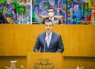 Porto da Praia da Vitória. Governo acolhe proposta de deputados do PSD para redução de taxas DR