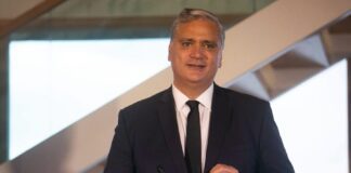 Bolieiro deve explicações aos Açorianos sobre proposta apresentada à Republica para os apoios do Lorenzo, diz Cordeiro DR