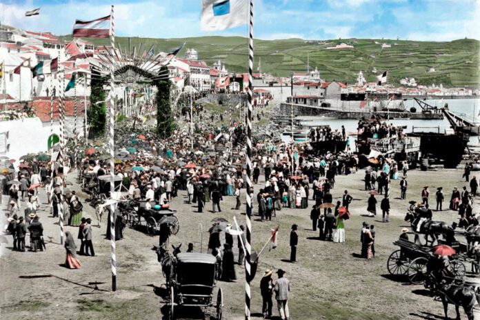 Receção do rei D. Carlos e da rainha D. Amélia, na cidade da Horta, em 1901 DR