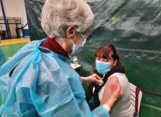 2.ª Toma da vacina contra COVID-19 nos Açores – Operação em curso com a presença de Clélio Meneses DR/GACS