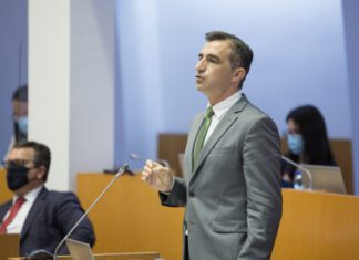 PSD/Açores diz que Vasco Cordeiro cedeu à tentação fácil da demagogia política DR/PSD