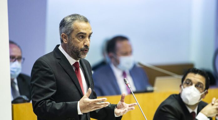 PS lamenta que haja professores impedidos de se candidatarem ao Concurso de Pessoal Docente nos Açores DR
