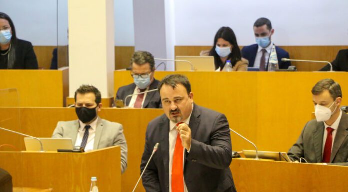 O Grupo Parlamentar do PPM repudia e desmente a nota informativa do PS que afirma que “o serviço de transporte marítimo de mercadorias está a prejudicar a ilha do Corvo” DR/PPM
