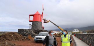 Câmara de São Roque do Pico apoia reconstrução de Moinho na Prainha DR/CMSRP