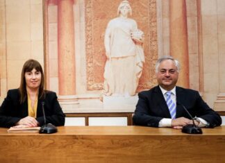 Paulo Moniz entrega proposta para que República comparticipe transporte marítimo de carga inter-ilhas DR/PSD