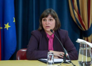 Apoio à tripolaridade da Universidade dos Açores aumentará progressivamente até final da legislatura, anuncia Susete Amaro DR