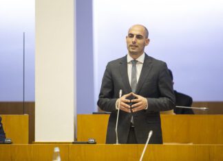 Carlos Silva defende adoção de medidas concretas para melhorar rendimento dos agricultores Açorianos DR