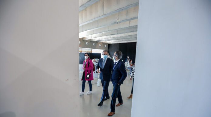 Governo saúda enfermeiros e enaltece processo de vacinação DR/GACS