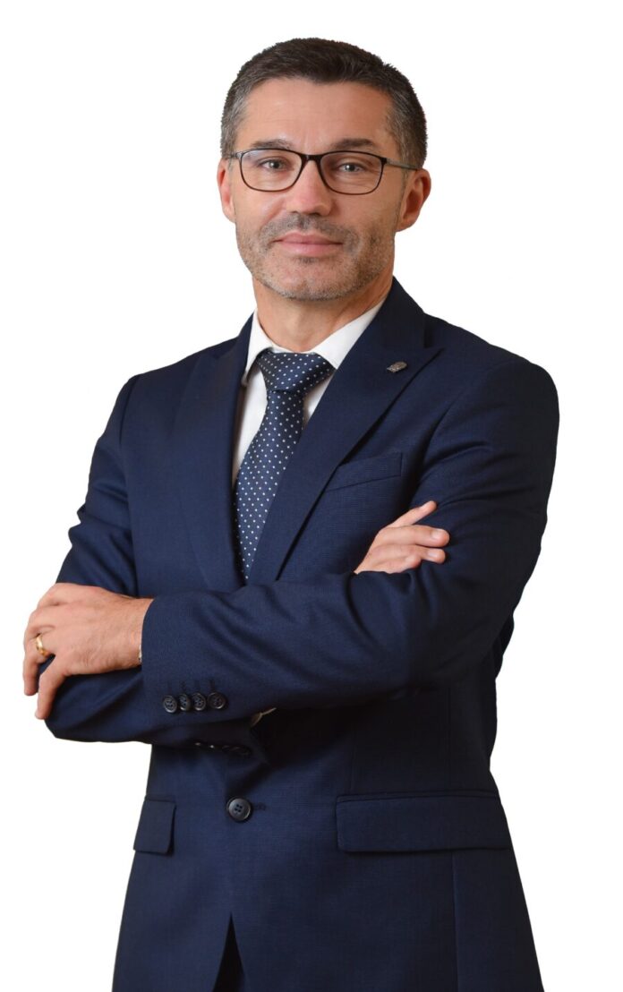 DR Luís Garcia