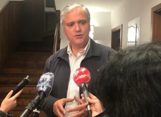 O PS/Açores tem a responsabilidade de levar os Açores para a frente, salienta Vasco Cordeiro DR/PS-Açores