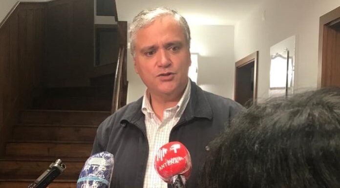 O PS/Açores tem a responsabilidade de levar os Açores para a frente, salienta Vasco Cordeiro DR/PS-Açores
