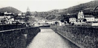 Ribeira mal cheirosa Aspecto da Ribeira da Conceição, onde “Os rapazes da minha juventude” mergulhavam da ponte de madeira ali existente. (Foto tirada antes de 1926).