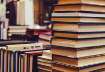 Casas dos Açores recebem 300 livros de temática Açoriana