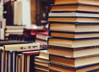 Casas dos Açores recebem 300 livros de temática Açoriana